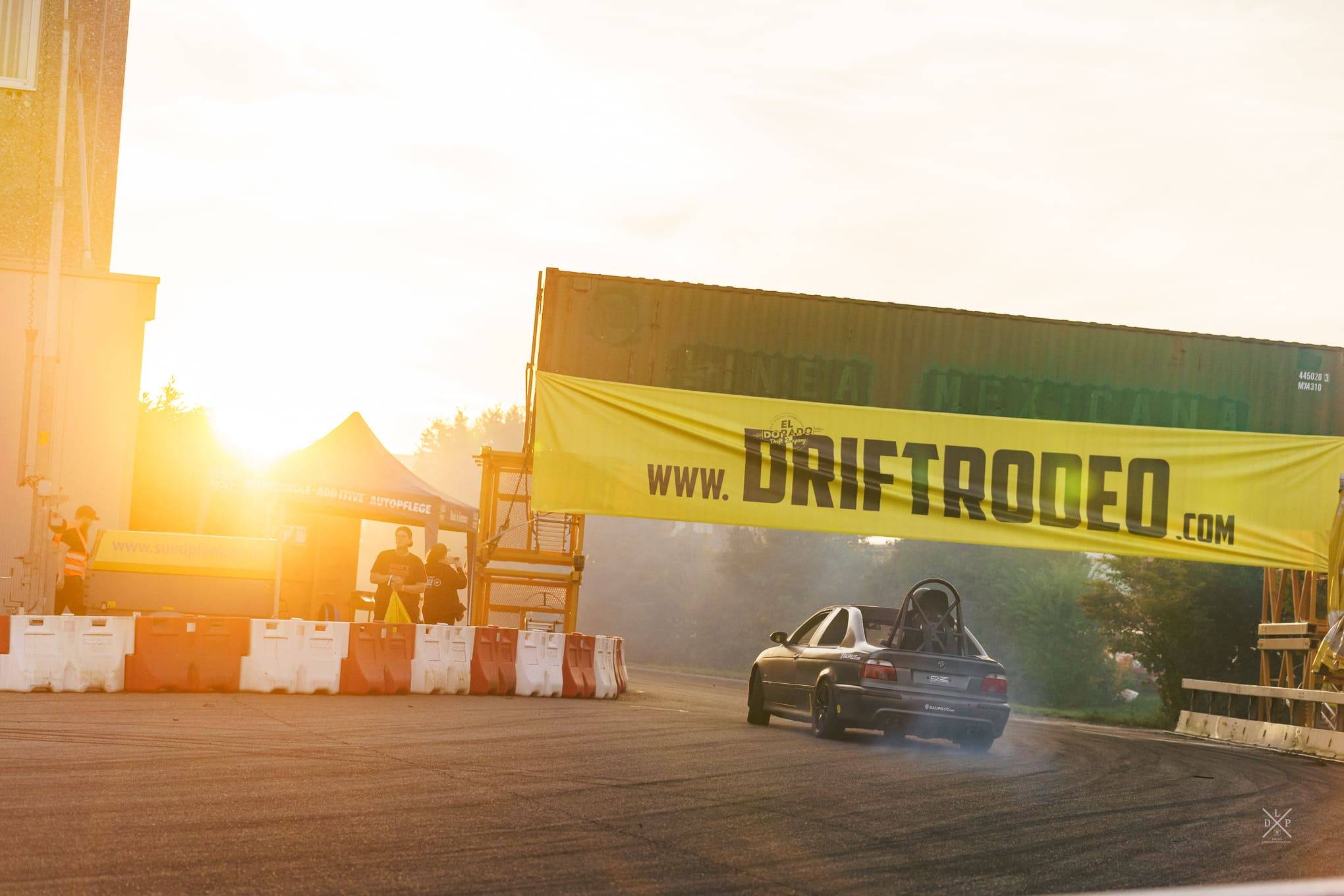 DriftRodeo in Berg bei Ehingen: Drift-Autos in Action (Bild 4)