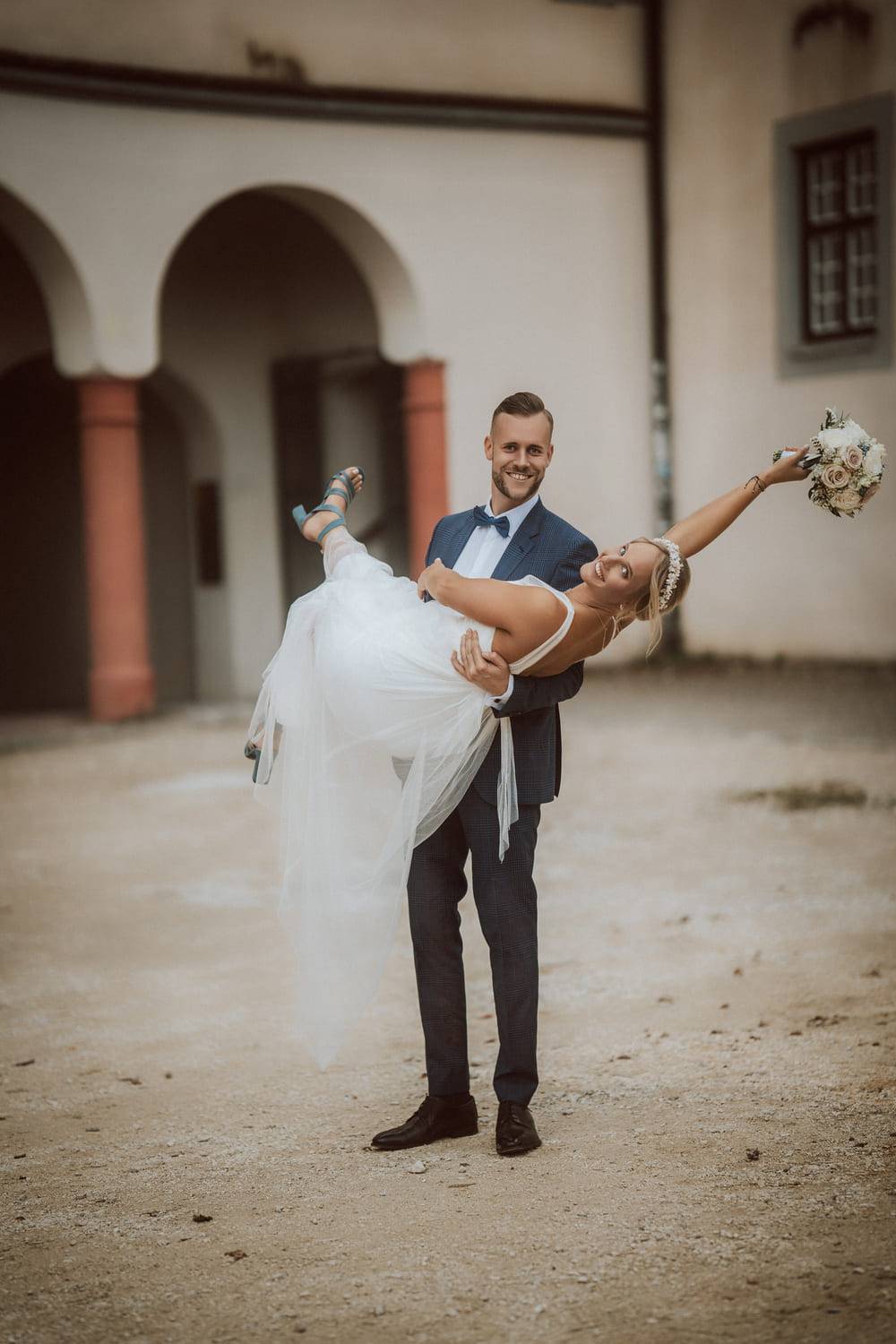 Standesamtliche Trauung im Schloss Laupheim: Caro und Chris (Bild 12)