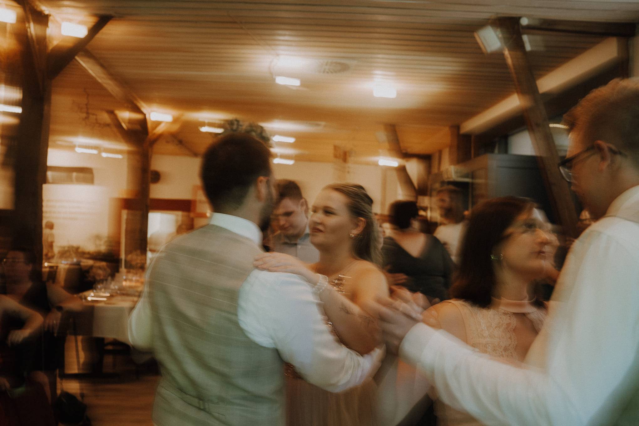 Hochzeit Oberelchingen: Juliane und Marc, Hochzeitsfotos von René Löffler (Bild 49)