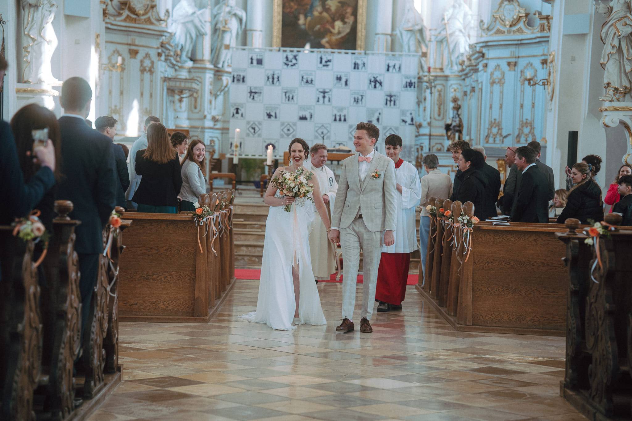 Hochzeit in der Klosterkirche Oberelchingen: Katharina und Frank (Bild 37)