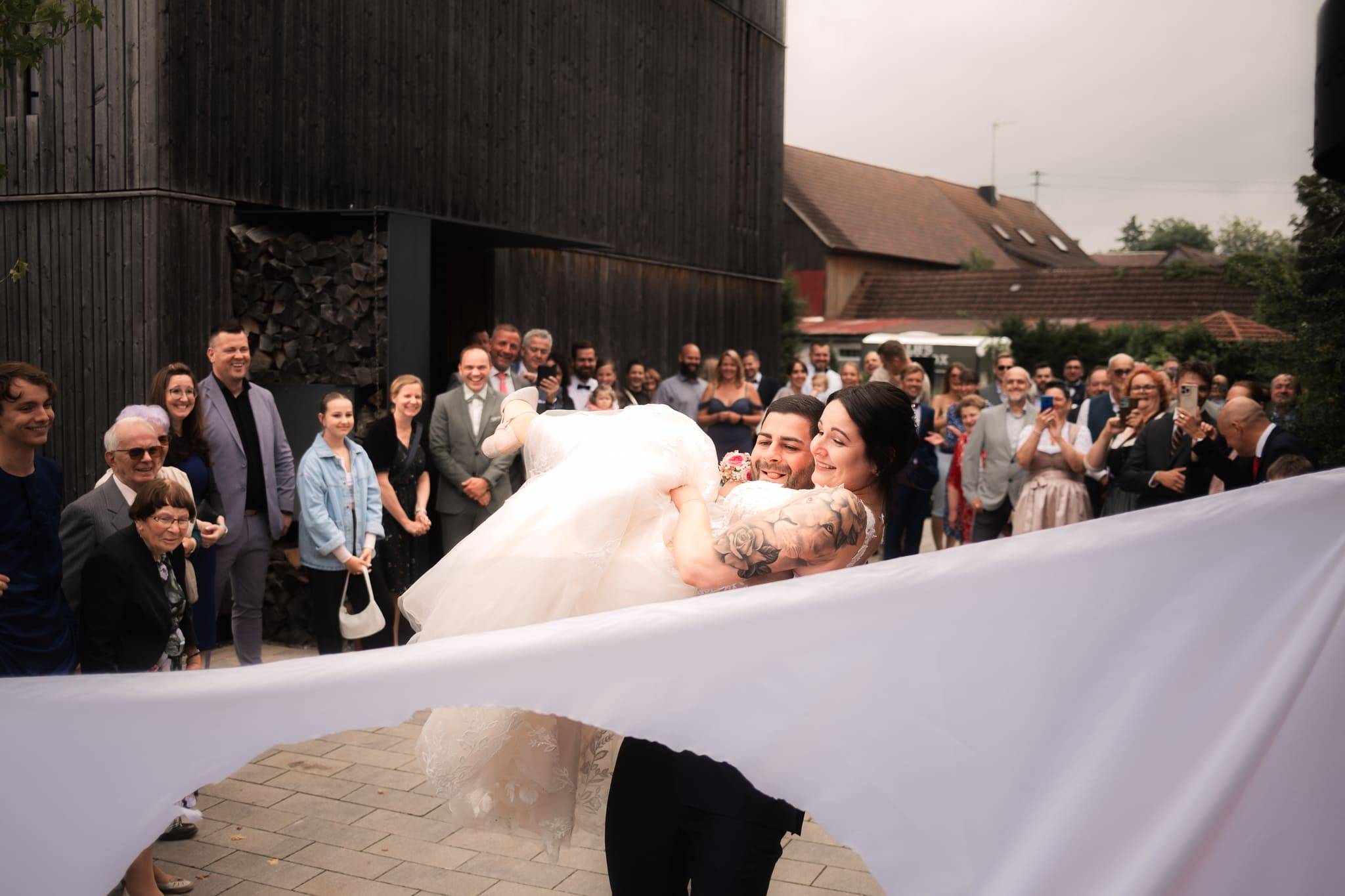 Hochzeit Lenderstuben Balzhausen: Francine und Tom (Bild 15)