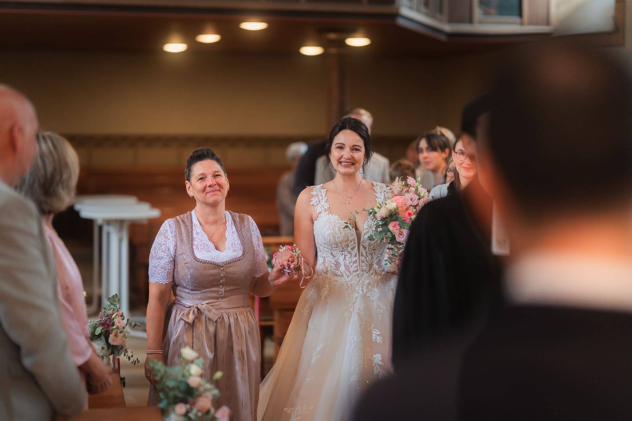 Hochzeit Lenderstuben Balzhausen: Francine und Tom